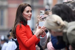 Kate Middleton tra la folla