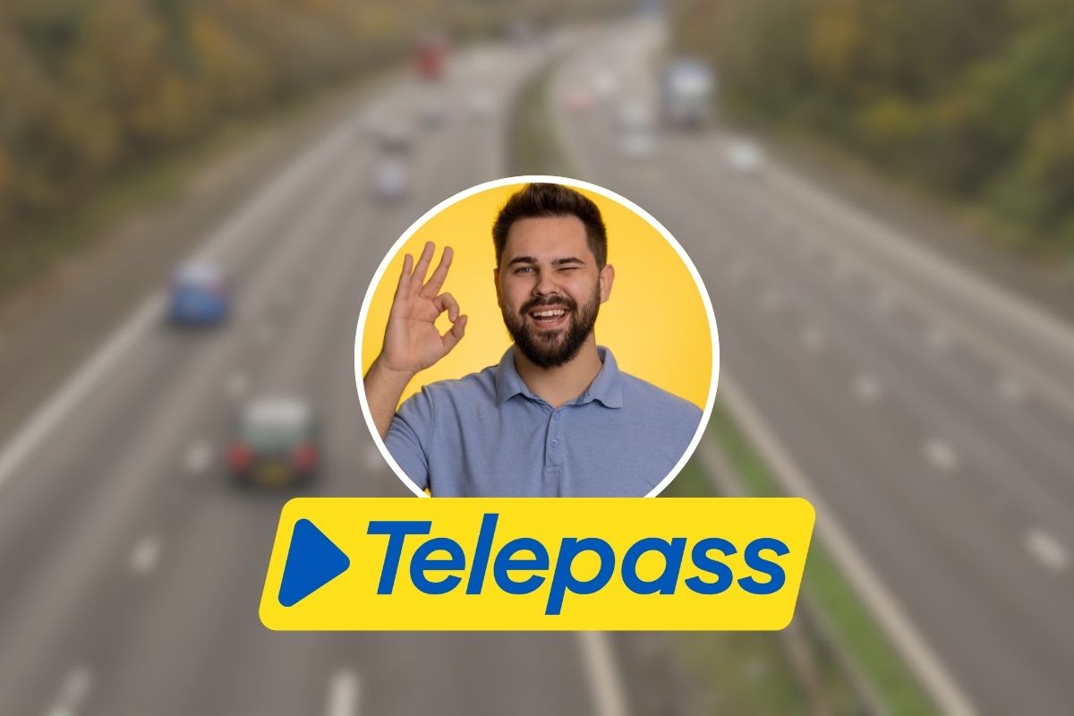 strada, uomo e logo telepass